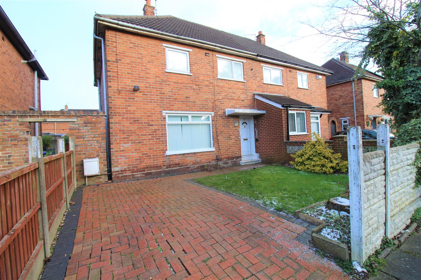 Ladybank Grove, Blurton, Stoke-On-Trent